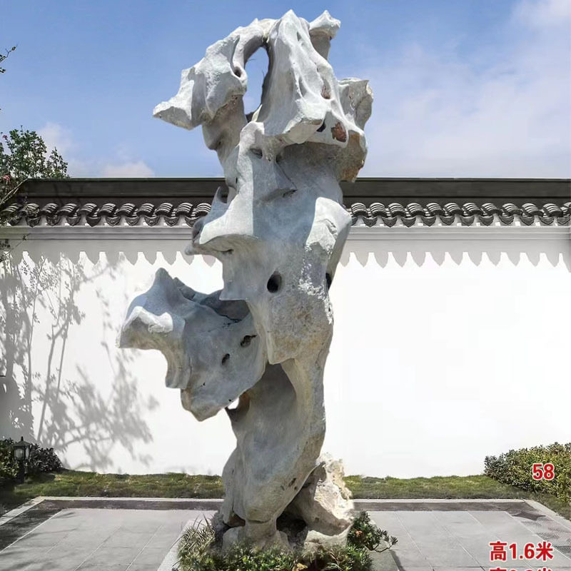 太湖石景观园林石材直销中式庭院园林点缀造景石鱼池假山制作