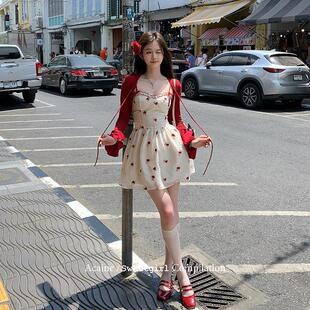 Acaine红色印花收腰吊带连衣裙女春季显瘦a字裙法式小个子裙子