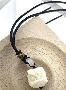 极速象牙果醒狮吊坠瑞兽小醒狮情侣E锁骨链清冷感小众复古文玩男