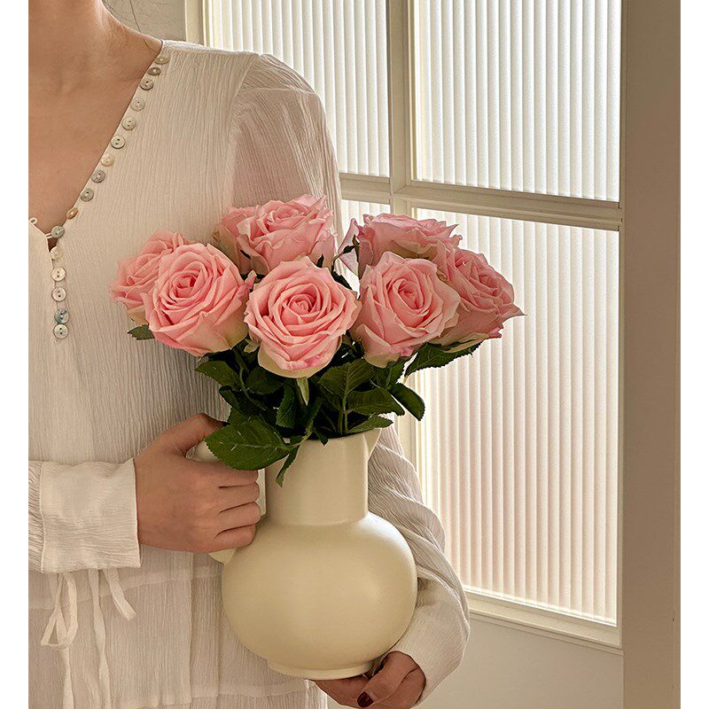 新品仿真花假花摆设2025u新款陶瓷花瓶装饰桌面电视机柜摆件情人