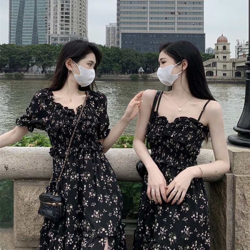 速发碎花连衣裙装设季20腰5新款闺蜜夏计感收2开叉方领裙子