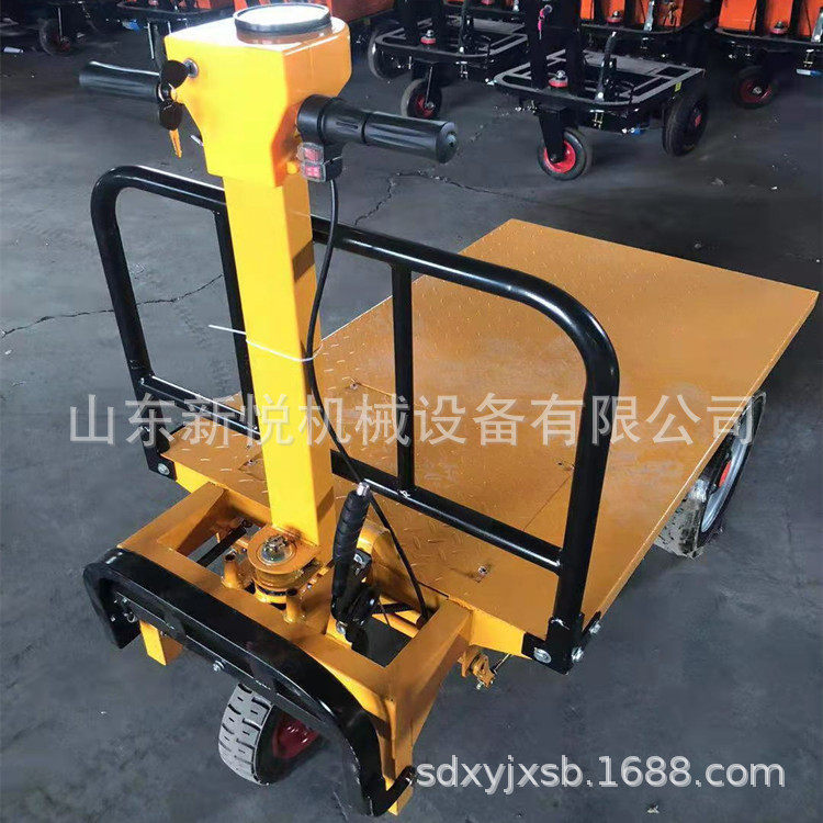 建筑工地电动三轮灰斗车农用运输自卸翻斗车拉砖平板车
