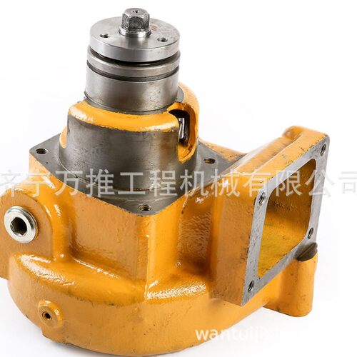 推土机D155A 发动机发动机6D140 水泵6212-61-1203