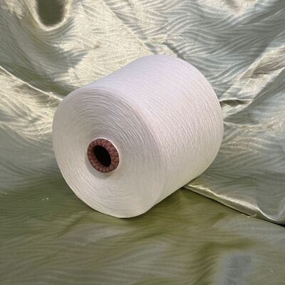 环锭纺 人棉32支包芯纱 R32S包30D涤纶长丝 粘胶包芯纱