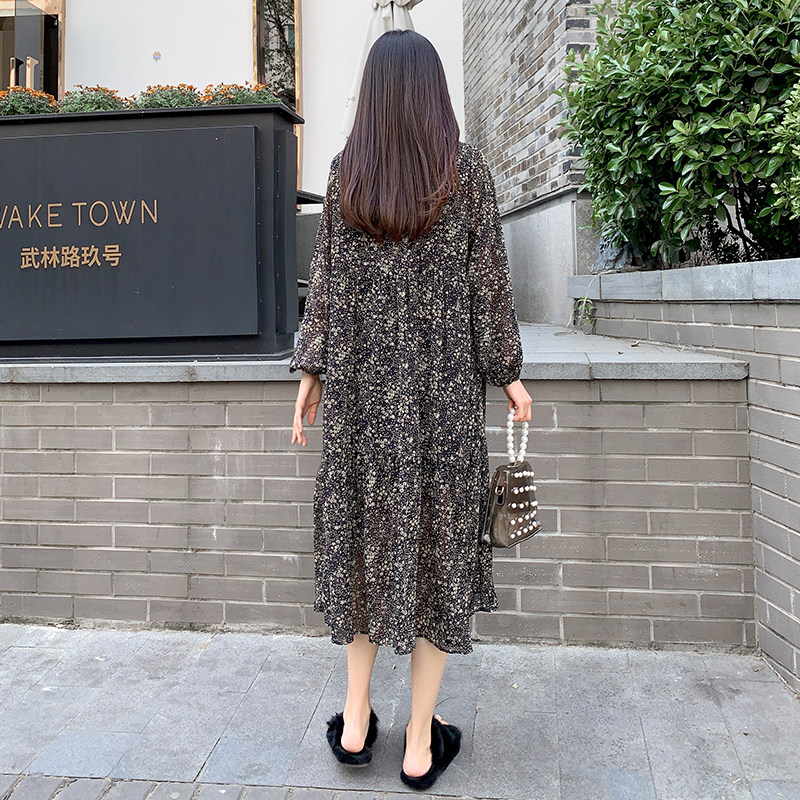 新品孕妇春装连衣裙大码宽松显瘦小清新孕妇O裙子春季新款中长款