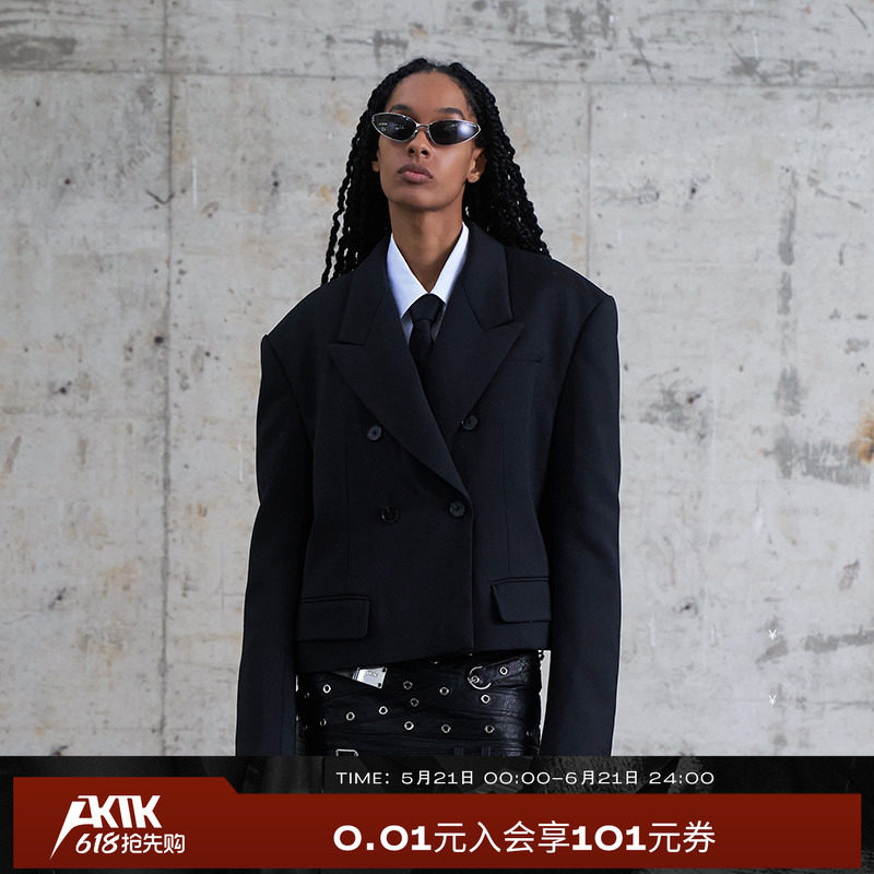 AKTK【时代少年团严浩翔同款】西装冬黑色短款直角肩西装棉服外套