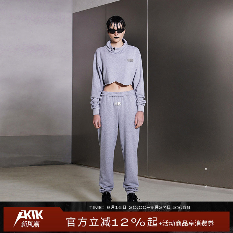 AKTK/ANNK 秋冬新款 小众设计 短打垫肩卫衣图片