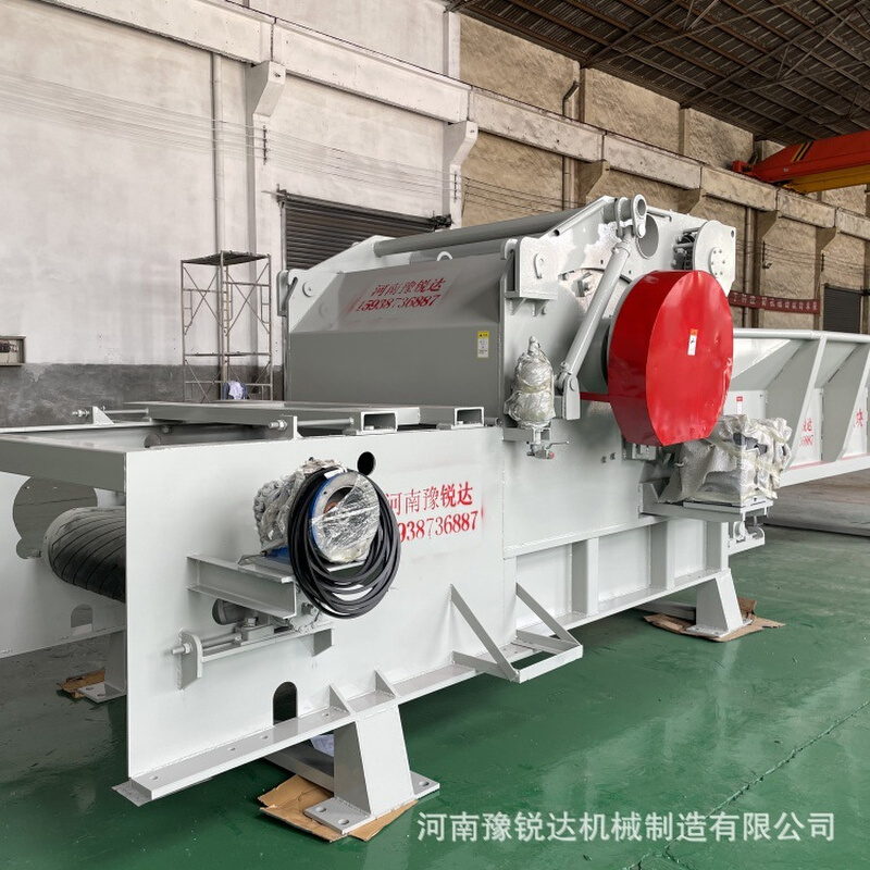 小型树枝模板破碎机 自动上料综合破碎机 树干废旧家具破碎设备