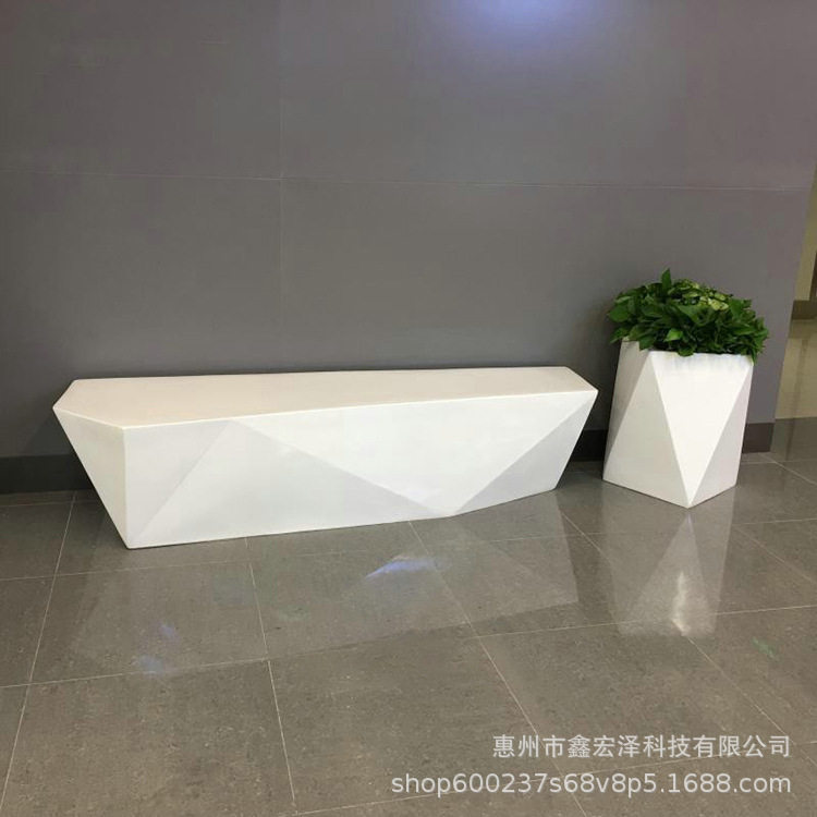 玻璃钢休闲座椅户外公共休息椅高档商场等候区菱形椅美陈景观坐凳