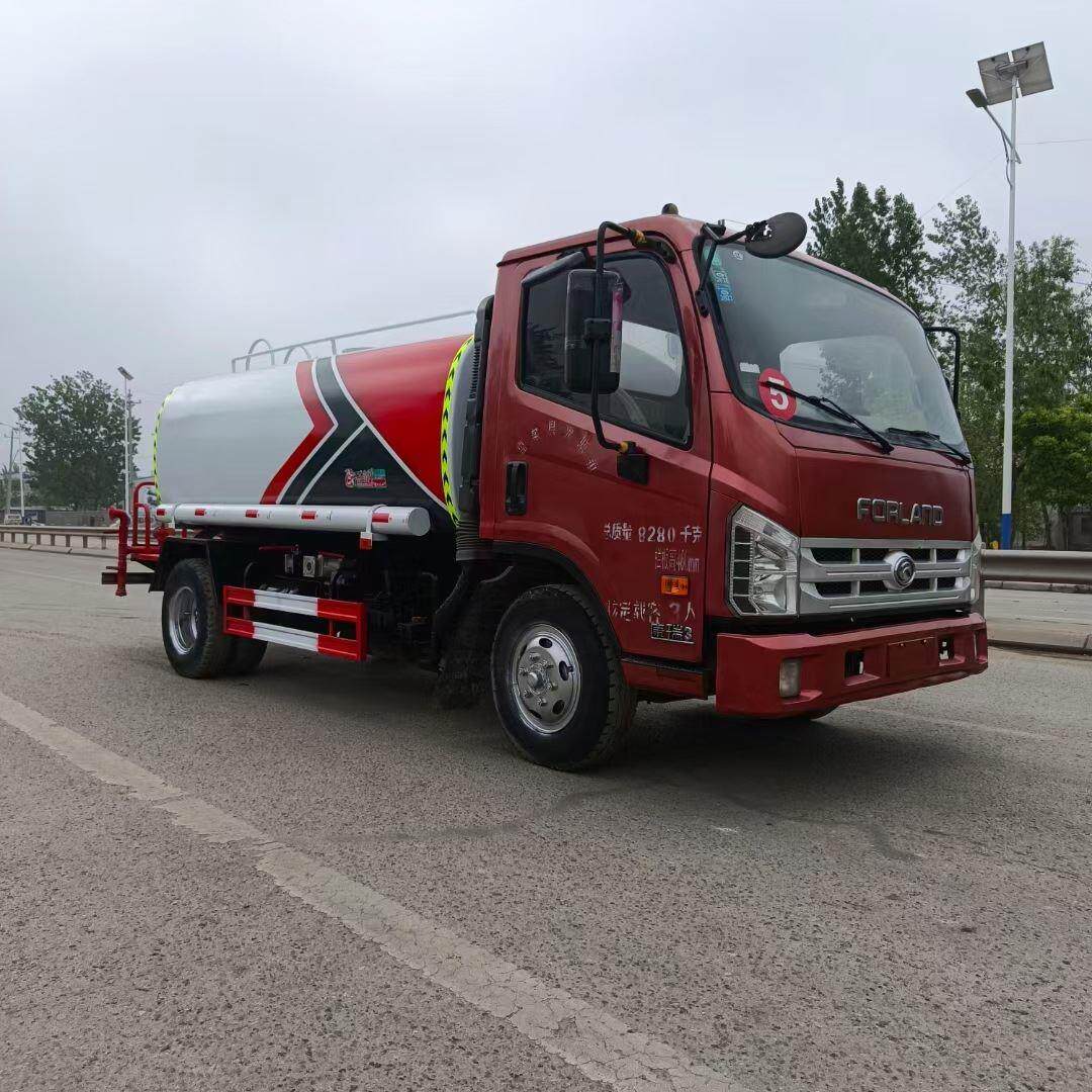 多利卡5立方洒水车 园林绿化喷洒车公路养护洒水车市政环卫车