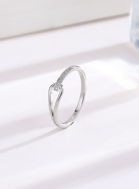 日韩简约长条钻镂空钛钢戒指女小众设计轻奢时尚个性指环网红