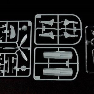 极速小号手 81701 黏胶拼装模型 1/4H8德国Ta152 C-0截击机