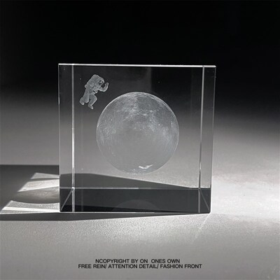 新品你也会有自己的宇航员和月B亮浪漫治愈系水晶立方摆件生