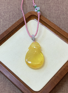 NO.662蜜蜡钱袋子吊坠代代有钱雕刻挂件鸡油黄蜜蜡11.73g