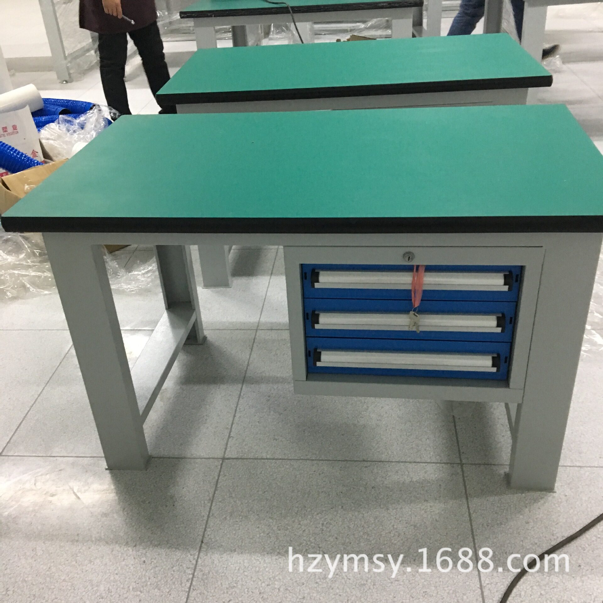 厂家供应钳工桌来图可批发承重力好桌面可用防静电胶皮可钢板包面