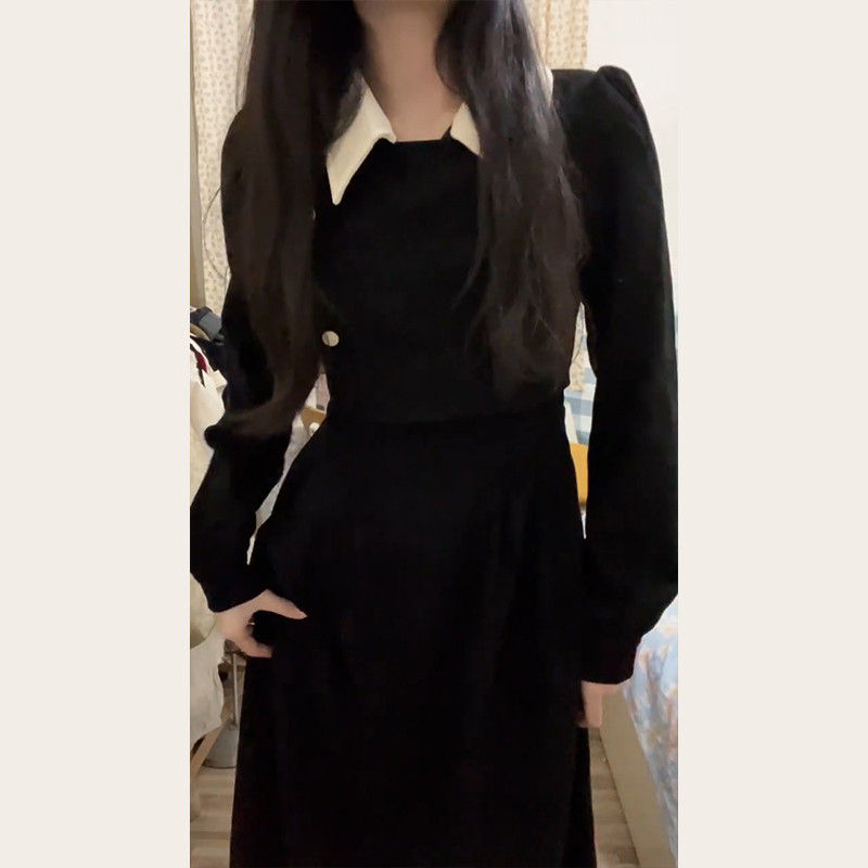 现货小香赫本风黑色连衣裙子女2024新款早秋季高级感大衣内搭显瘦
