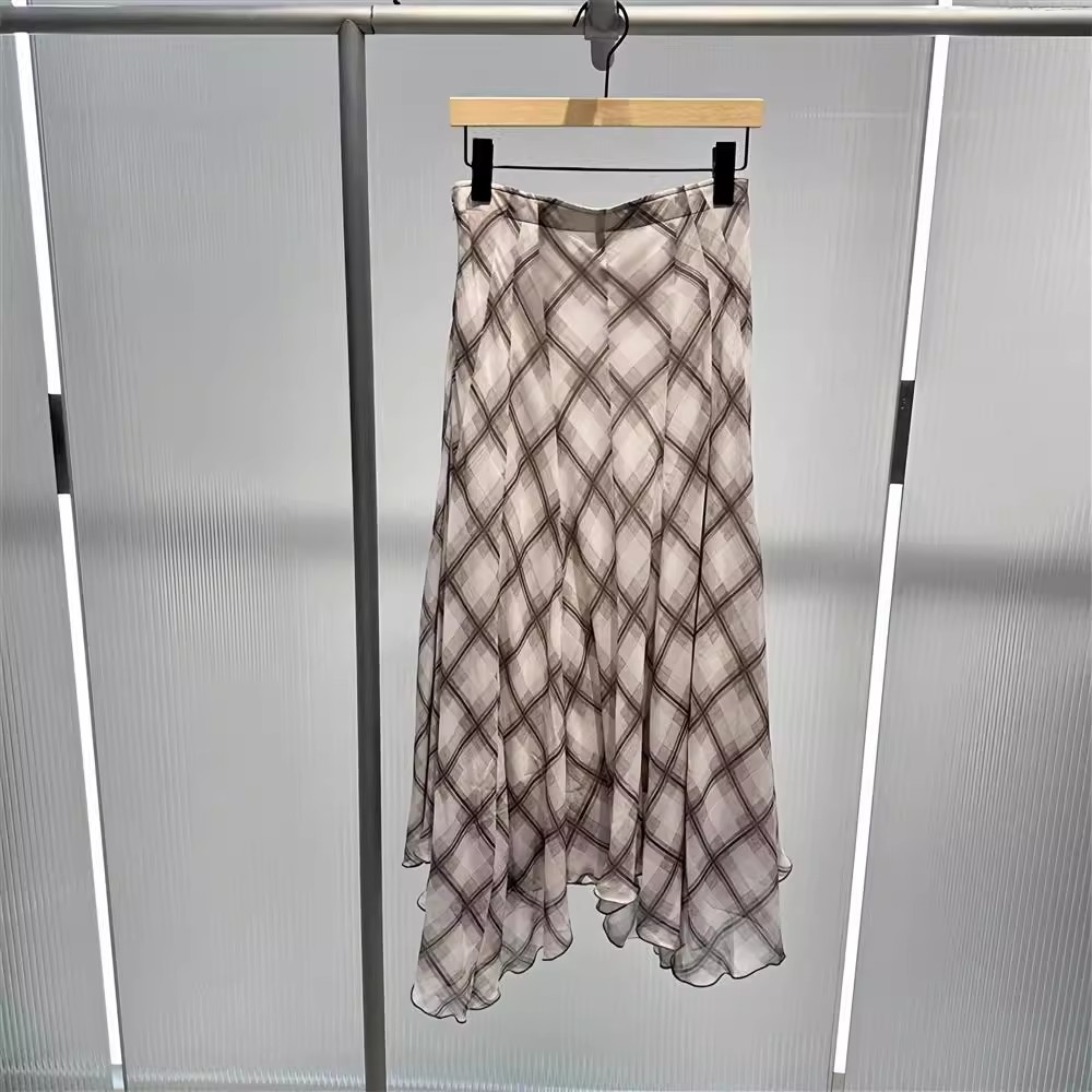 艾诺丝国内代购2025秋季高腰垂感不规则格纹A字半身裙女AR353118