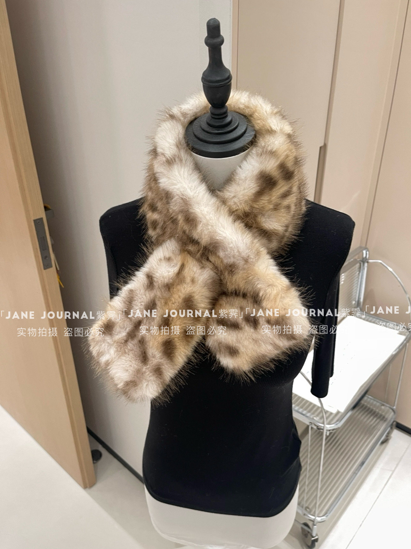 Jane·软糯复古豹纹毛领毛绒围脖时尚百搭韩版保暖氛围感围巾女