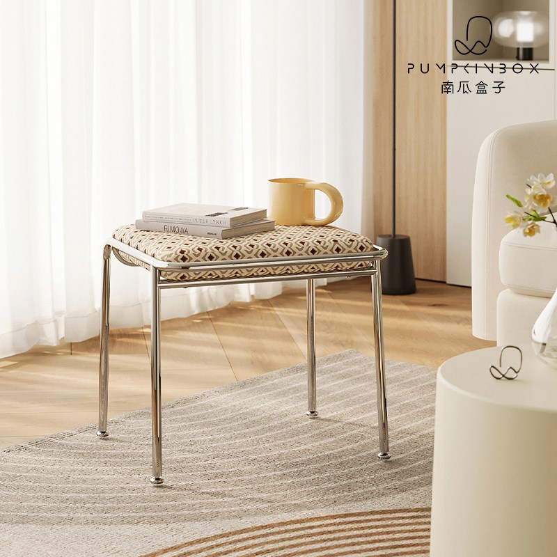 速发设计简矮凳家用包室师约化妆凳客厅换鞋凳包豪斯铁艺软卧凳子