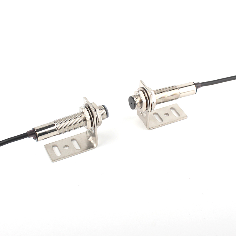 激光对射式光电感应开关红外传感器24v三线远距离可调E3F-20C1/L