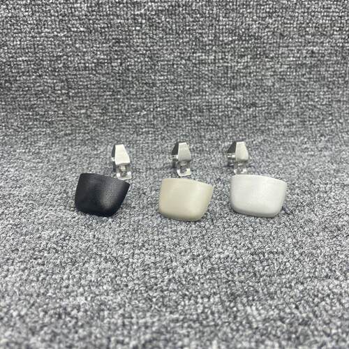 奥迪A4L/A5/Q5/Q2/A3/Q3遮阳板固定卡扣堵盖化妆镜铁卡子支架夹箍