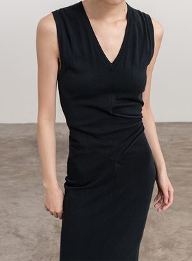 322WORKHOUSE黑色v领针织长裙女2025新款春高级感气质连衣裙B288