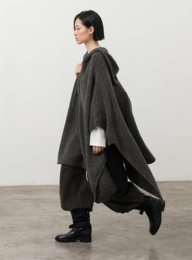 322WORKHOUSE羊毛针织连帽斗篷女2024新款秋冬一片式廓形披肩B447
