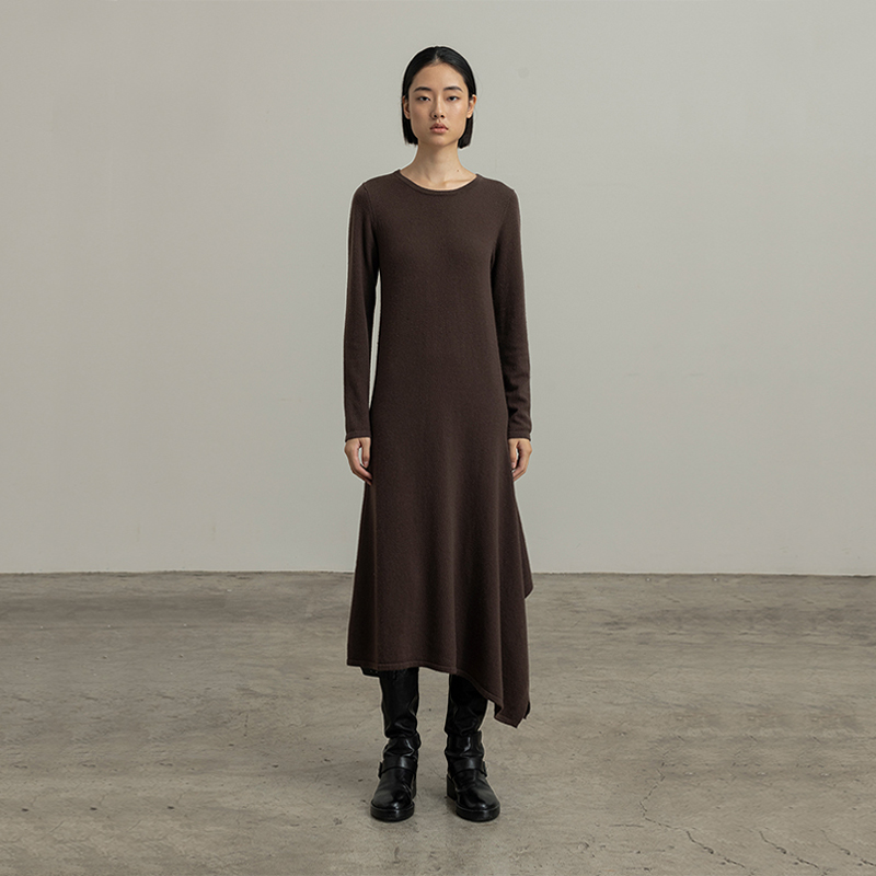 羊毛羊绒不规则针织连衣裙
