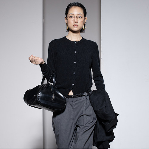 长袖圆领山羊绒开衫女