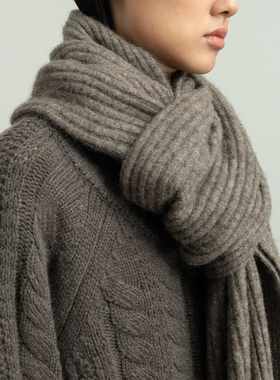 322WORKHOUSE羊驼毛开叉针织围巾女士纯色简约设计感围巾A988