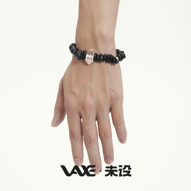 设计感白水晶潮酷手串