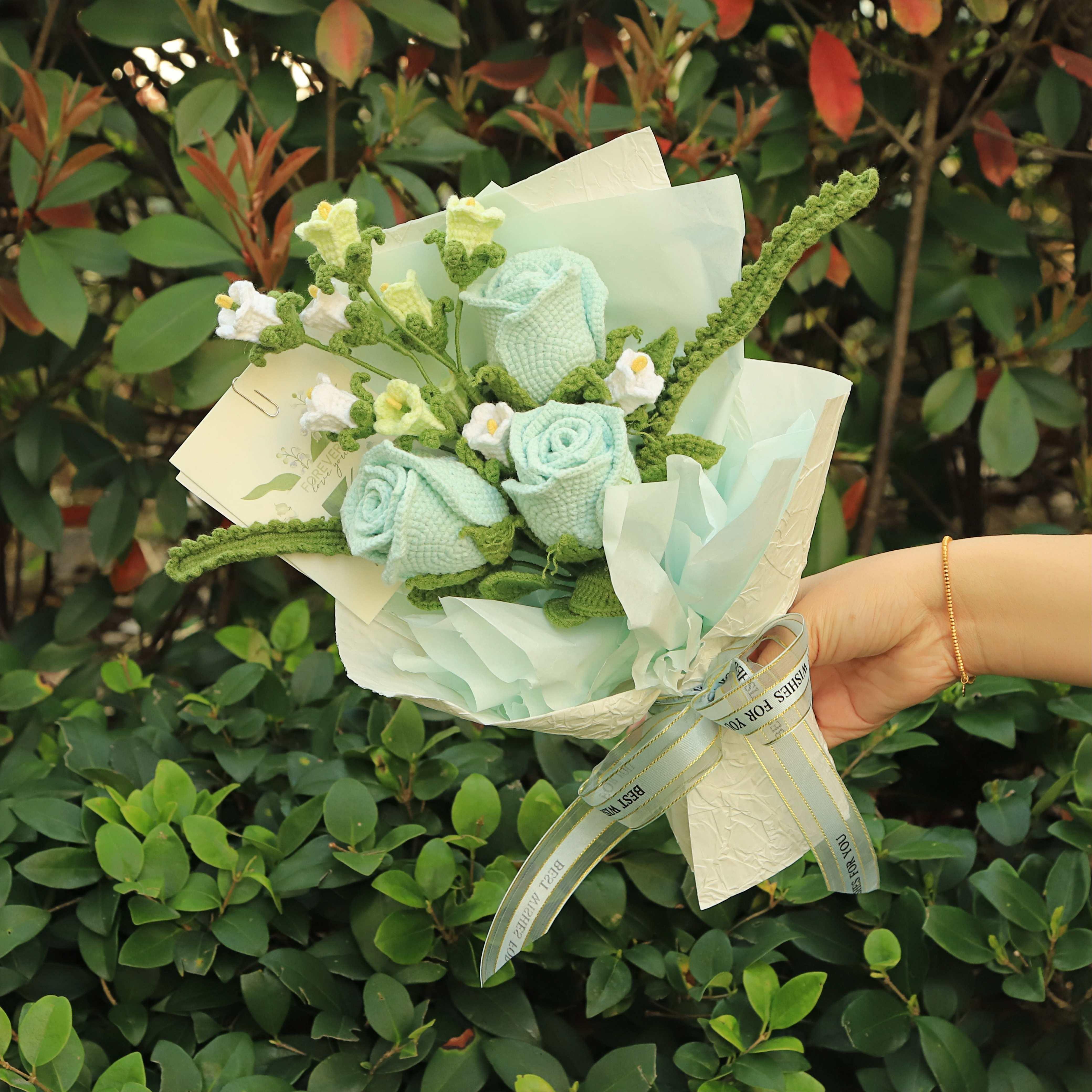 成品酒杯玫瑰毛线 线钩针编织永生花束创意送闺蜜生日母亲中高考