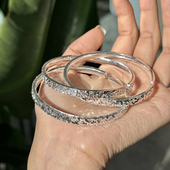 满天星碎冰冰手镯女轻奢小众高级感实心开口可调节手环2026年新款