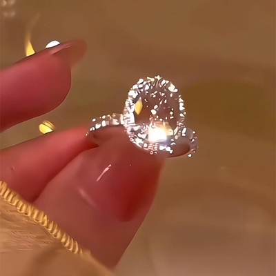 超闪鸽子蛋戒指女轻奢高级感