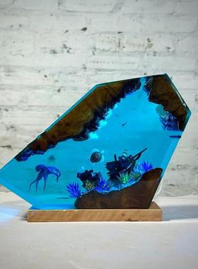 章鱼 海龟和潜水员实木环氧树脂深海世界小型夜灯情人节礼物