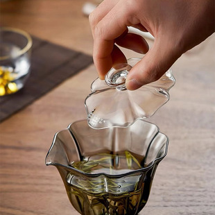 现货加厚透明玻璃百财盖碗功夫茶具带过滤孔家用手抓泡茶76碗