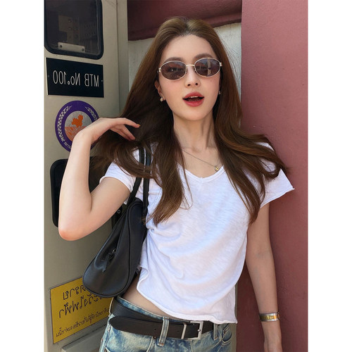 老钱风v领短袖t恤女新款修身