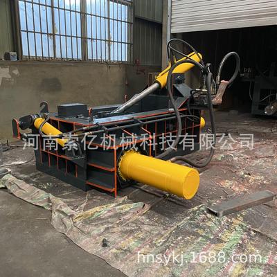 小型废料压缩油漆桶金属压块机 易拉罐铝屑压块机 铁屑卧式打包机