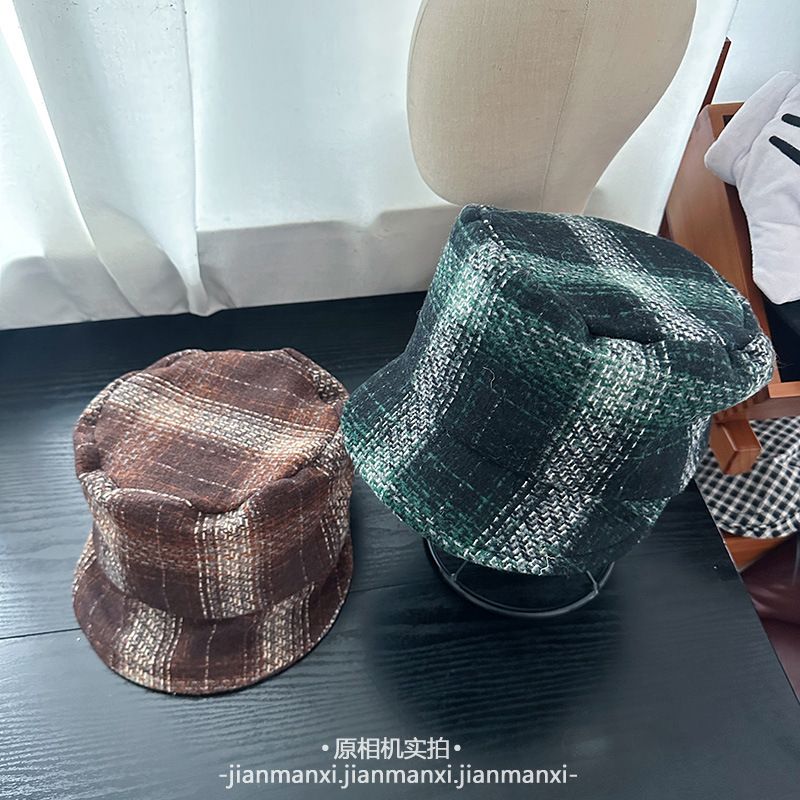 新款英伦复古撞色格纹显脸小贝雷帽女秋冬羊绒混纺保暖百搭画家帽