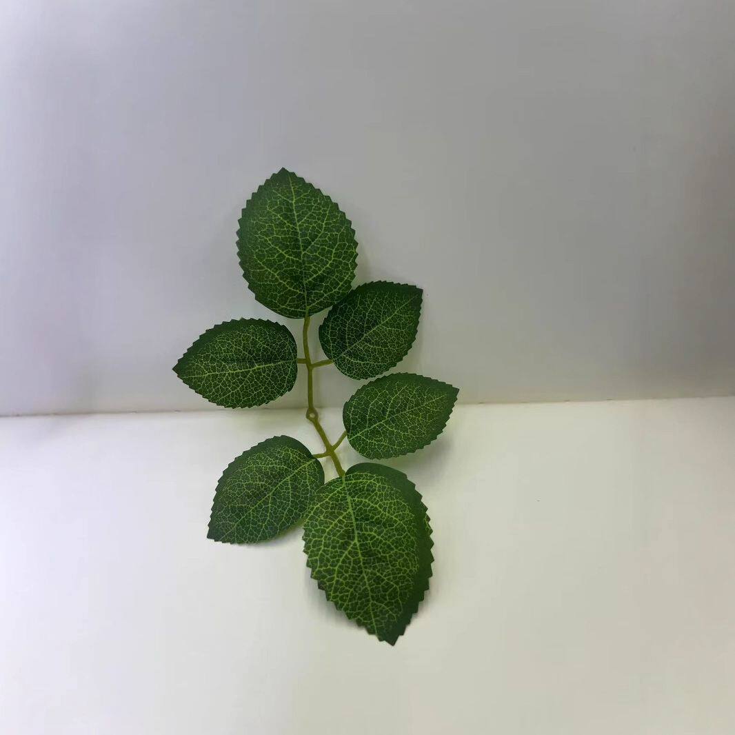 新款仿真带刺玫瑰花叶家居客厅装饰六叶交叉叶片清新常绿假绿植