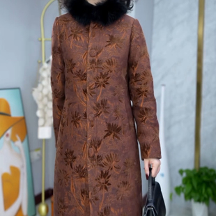 嘉兴平湖羽绒服女冬季2025新款今年流行爆款巨好看时尚保暖外套