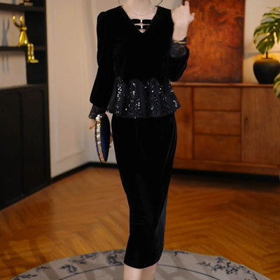 连衣裙2025新款女春秋十三行今年流行爆款轻奢高级感黑色长袖丝绒