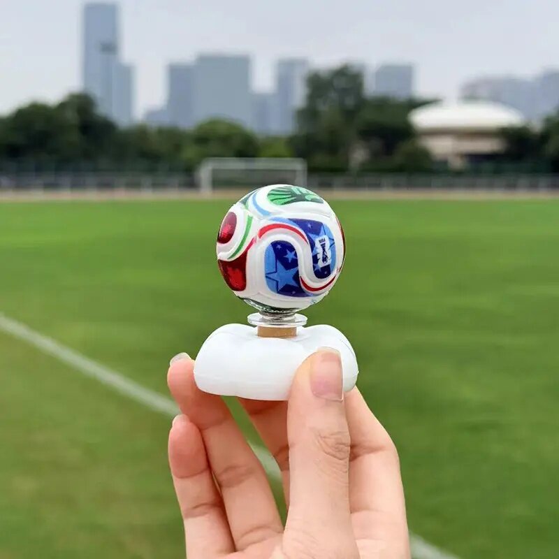 2026世界杯足球手办车载摆件