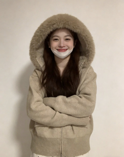 上衣 毛衣外套百搭针织开衫 2025新款 韩系慵懒风毛领连帽短款