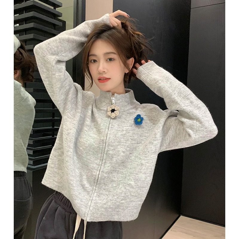 设计感灰色拉链高领毛衣外套女秋冬小个子宽松短款针织开衫上衣