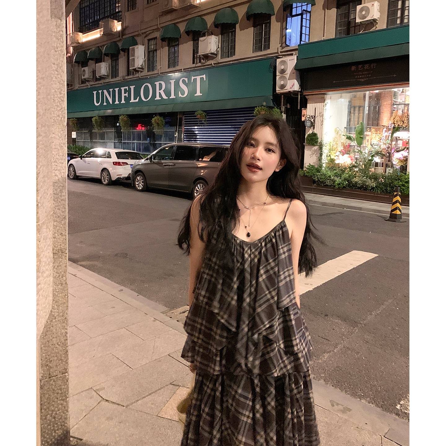 DaqianwithU 复古格子外穿吊带女不规则宽松半身裙两件套装