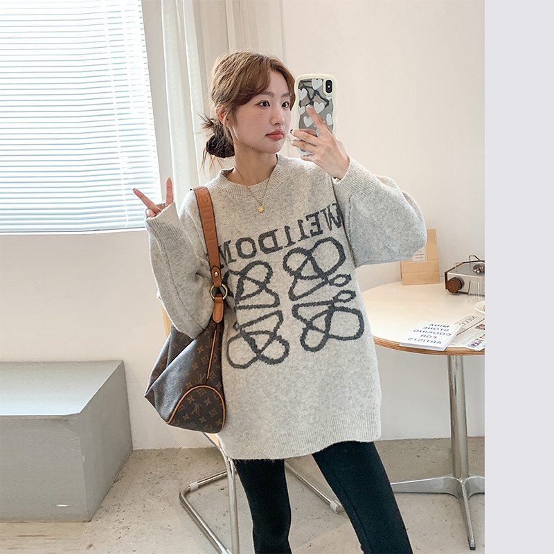 孕妇秋冬套头圆领毛衣宽松遮屁股上衣慵懒风高O级感显瘦百搭针织