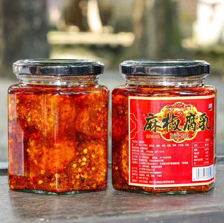 麻辣红油豆腐乳云南特产毛霉豆腐臭豆腐乳下饭菜罐装380克即食