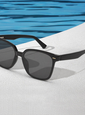 日本品质时尚墨镜大框方形木质腿夹层高级感出游防晒开车遮阳百搭