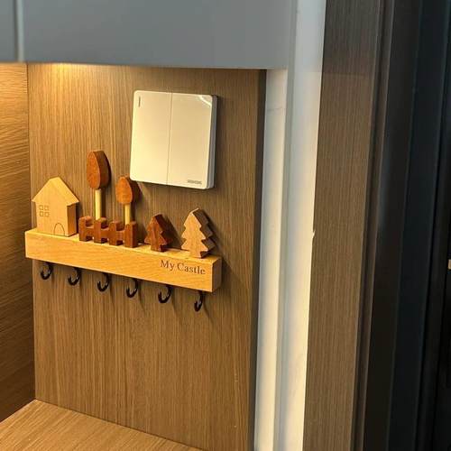 钥匙收纳玄关摆件壁挂式免打孔收纳架榉木挂钩中古风门口墙上装饰
